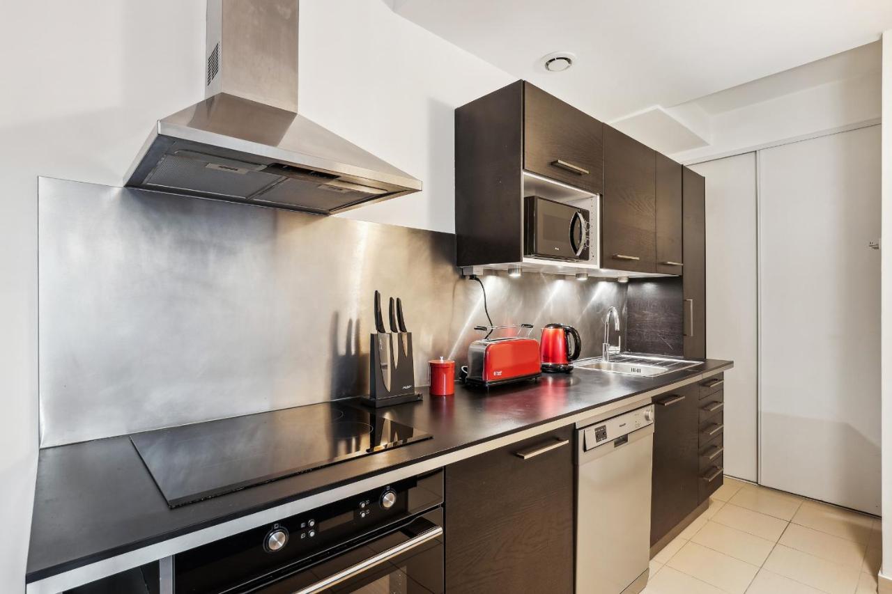Le Montesquieu Apartment Versailles Exterior photo