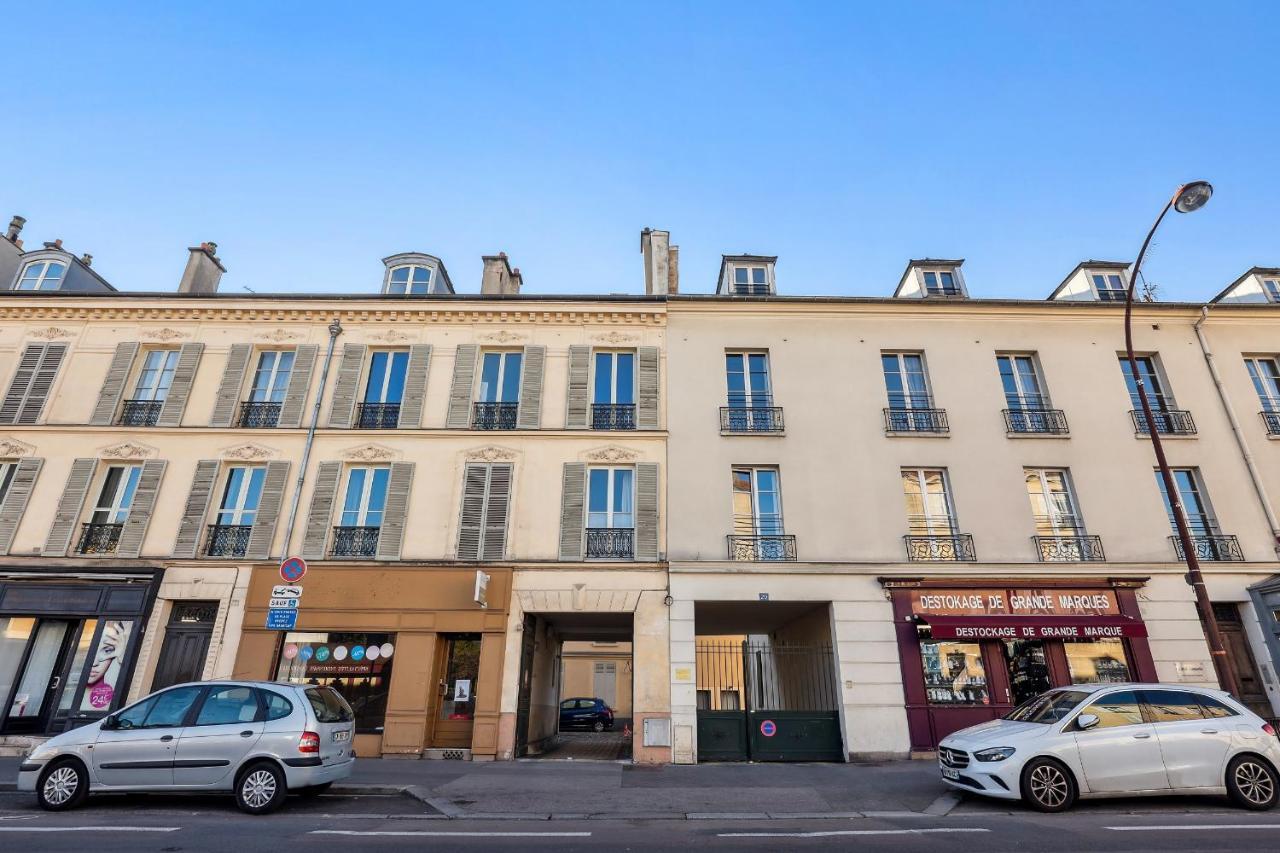 Le Montesquieu Apartment Versailles Exterior photo